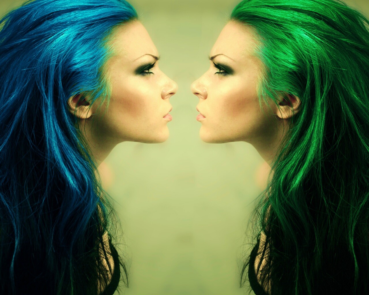 Противостояние цвета обои