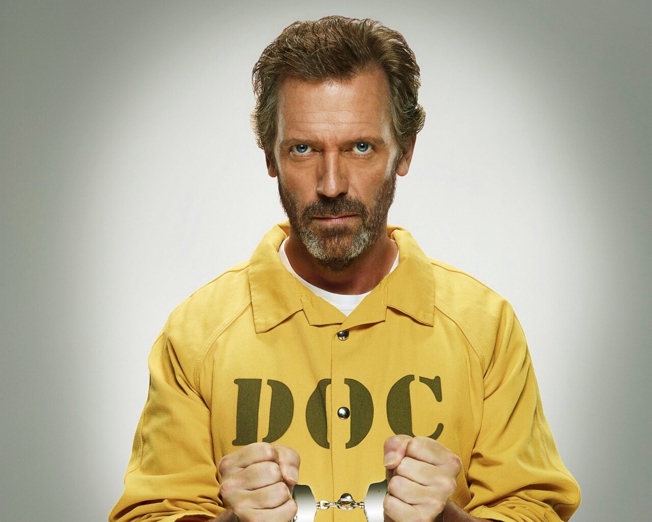 Хаус в наручниках обои