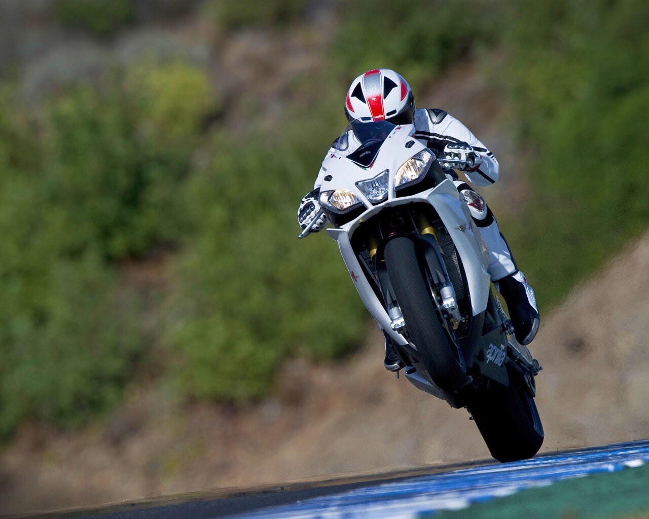 Спортбайк на козле обои