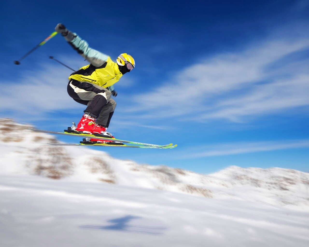 Лыжник в прыжке обои