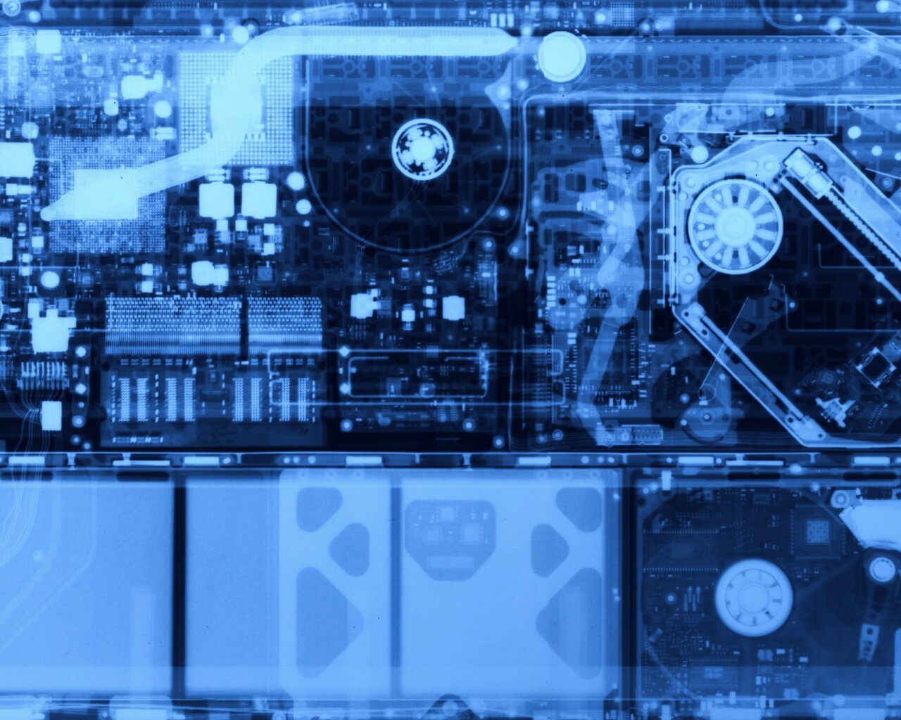 Рентгеновский снимок ноутбука обои