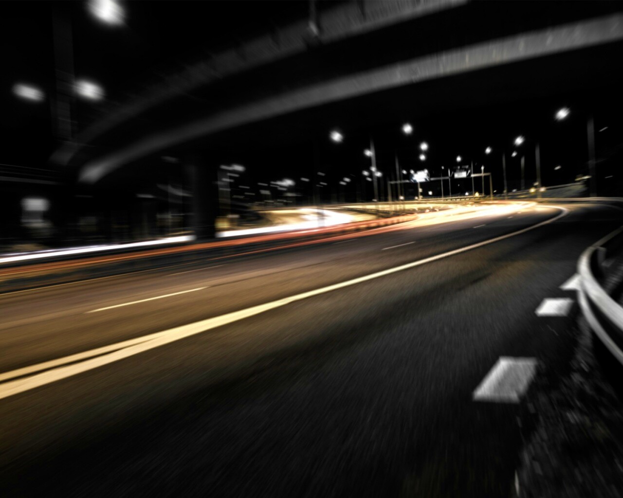 Дорога в ночном городе обои