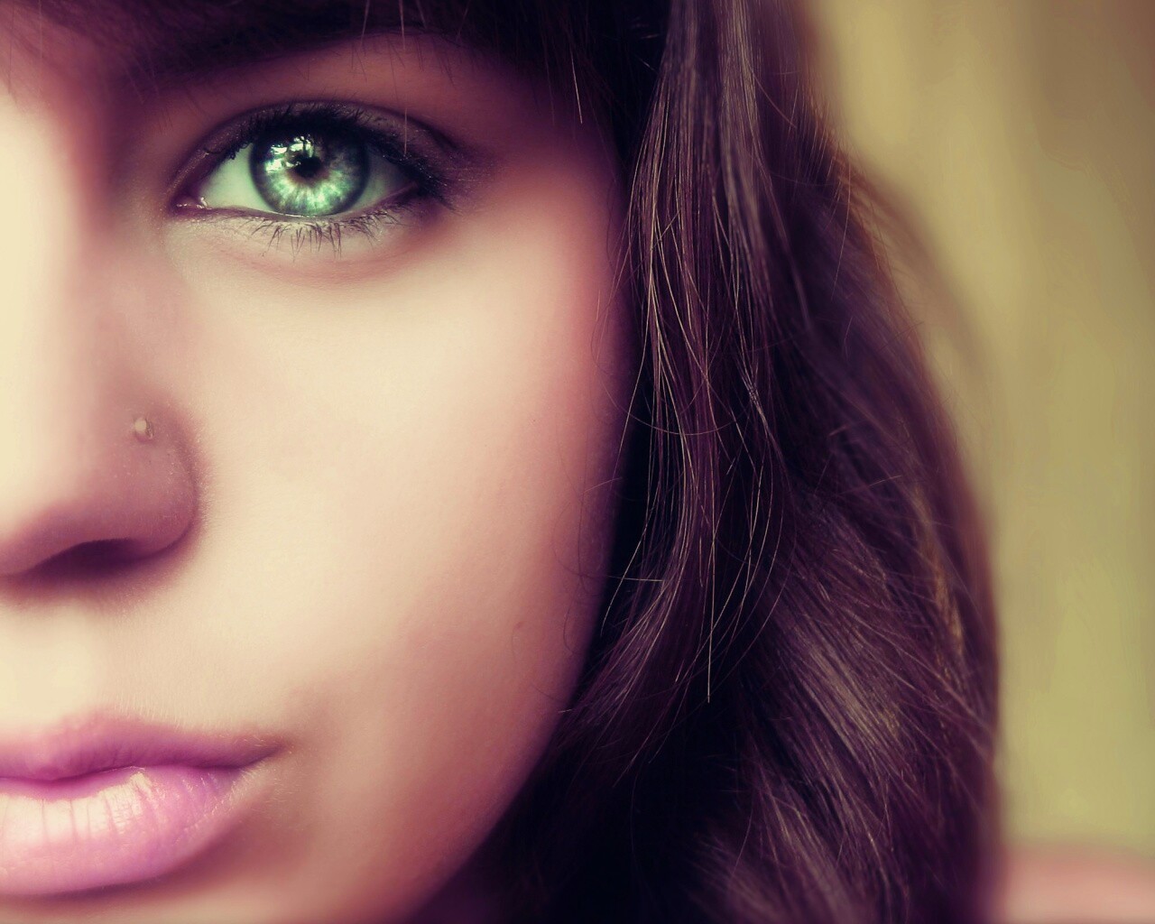 Лицо крупным планом обои