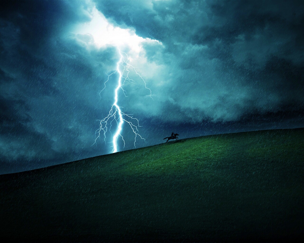 Всадник в буре обои