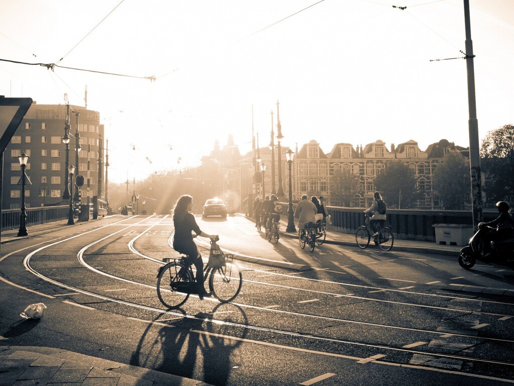 Утро в европейском городе обои
