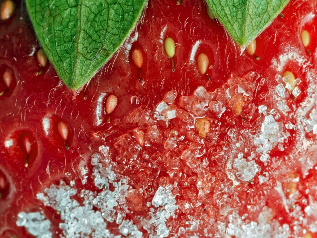 Клубника в сахаре обои