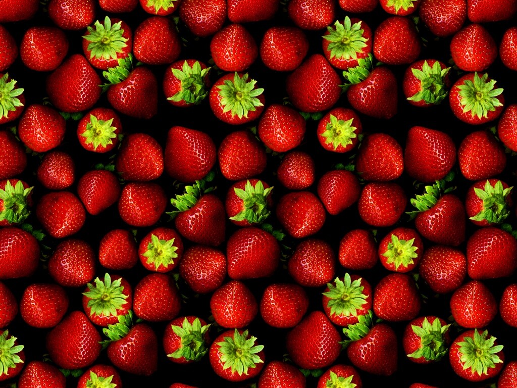 Сочная отличная клубника обои