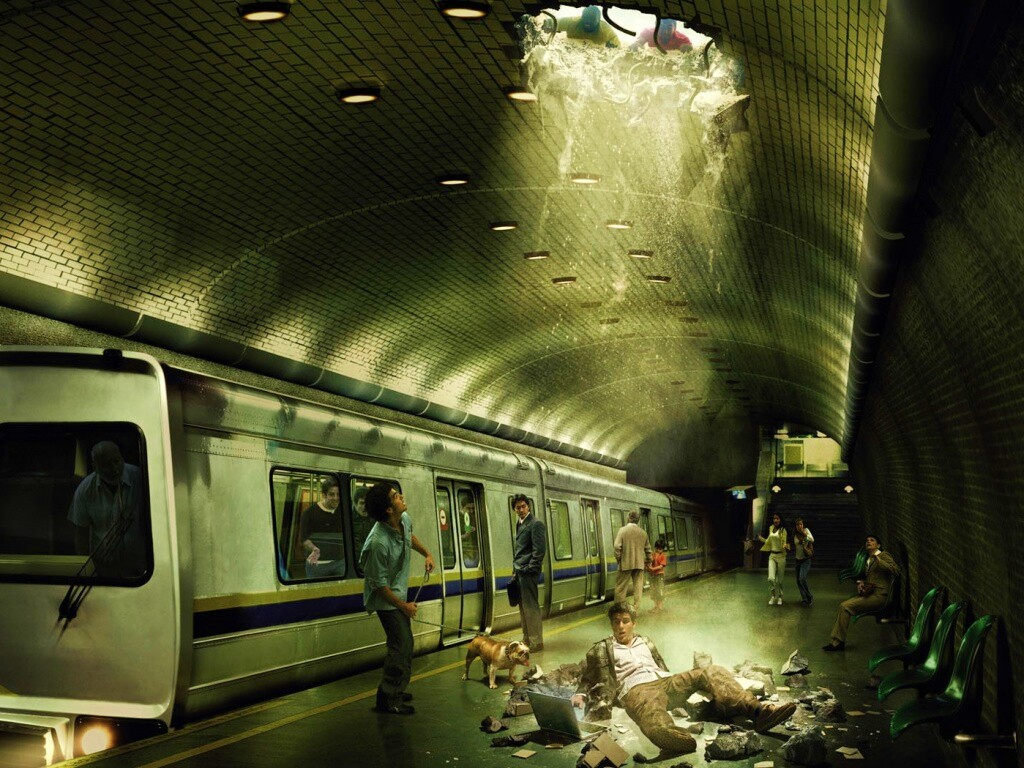 Провалившийся в метро обои