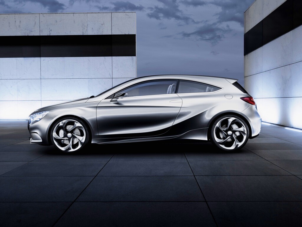 Хэтчбек БМВ обои