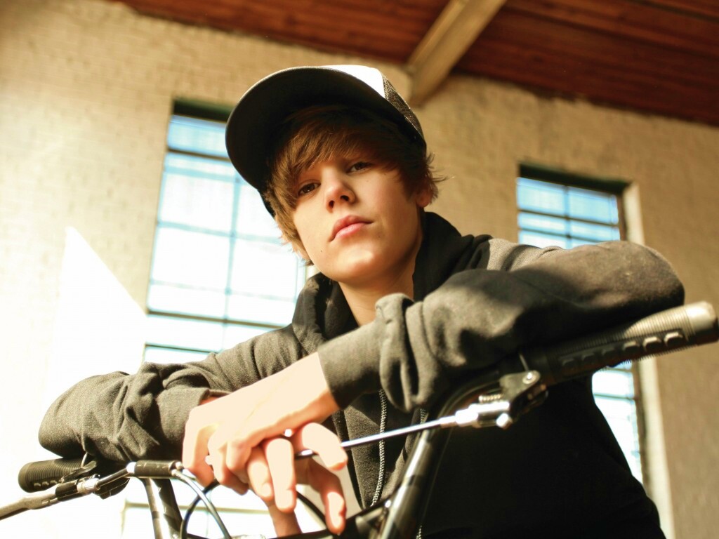 Джастин Бибер обои