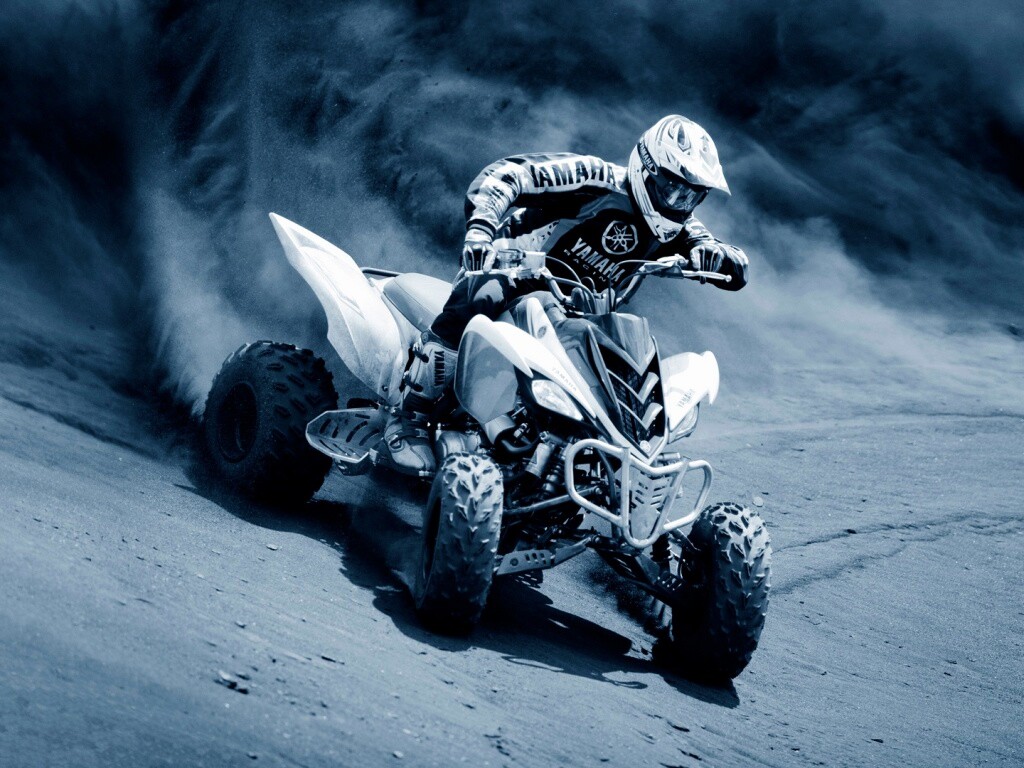 Спортсмен на квадроцикле обои