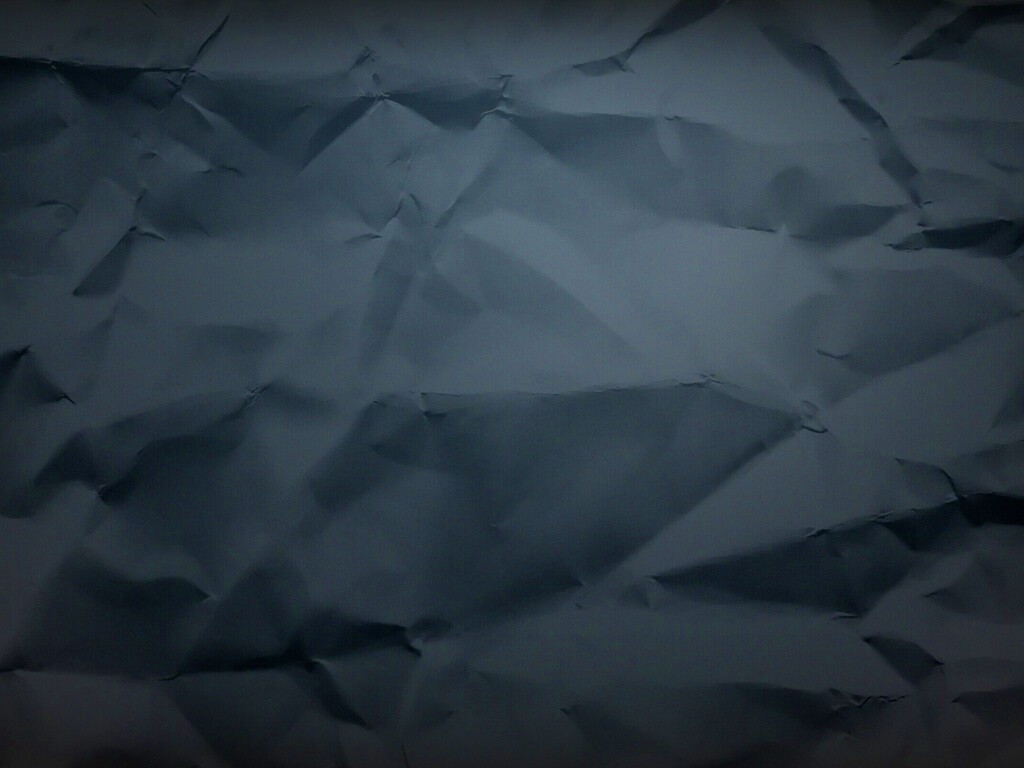 Темная мятая бумага обои
