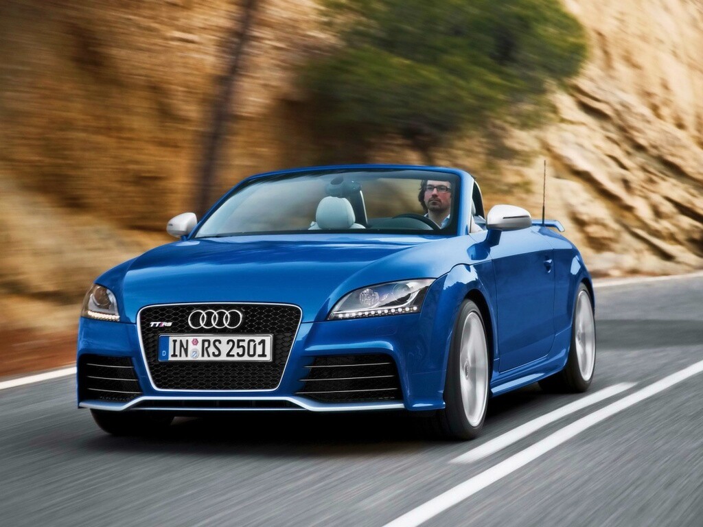 Кабриолет ауди: вид спереди обои