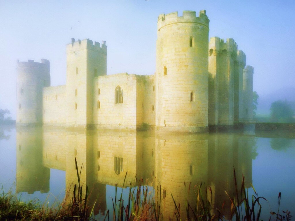 Замок на озере обои