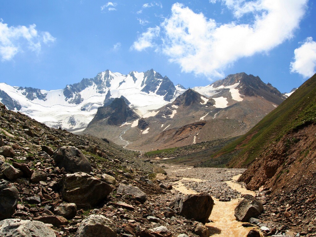 Горный пейзаж обои