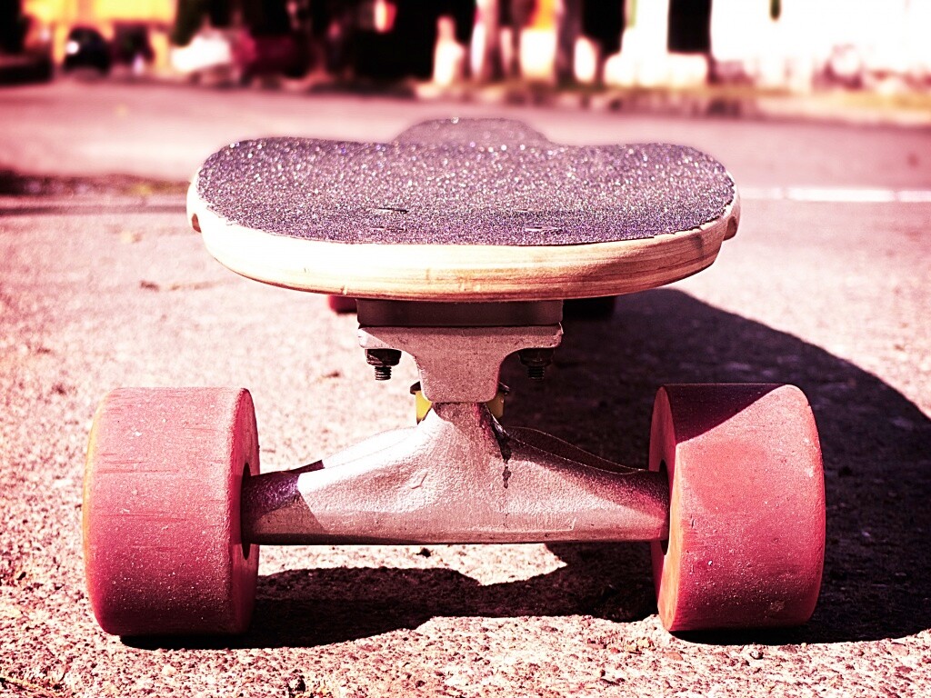 Скейтборд на солнце обои