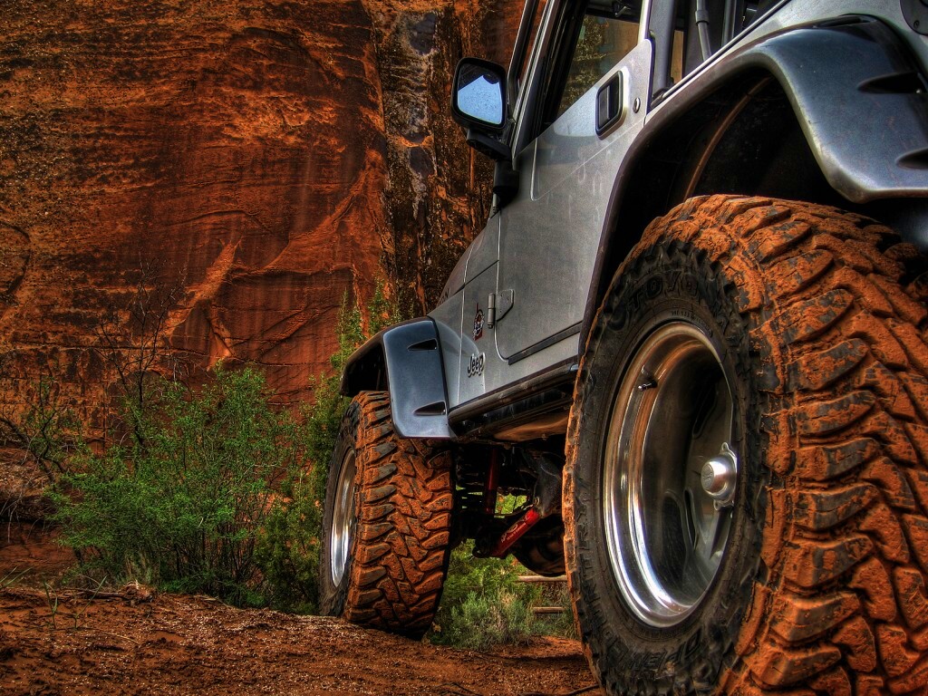 Jeep на бездорожье обои