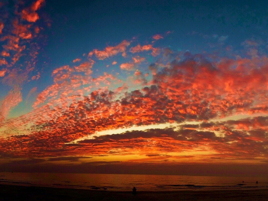 Изумитеьное закатное небо обои