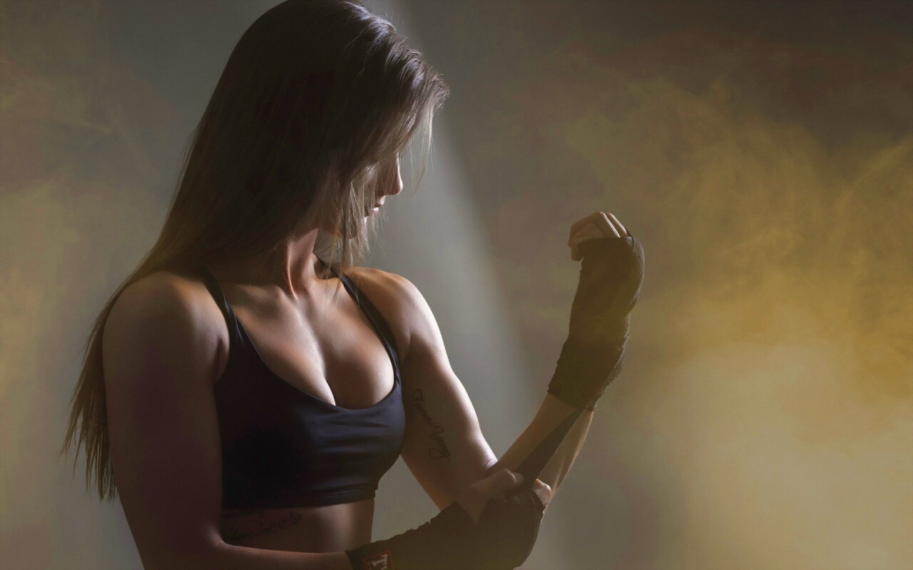 Спортивная девушка обои