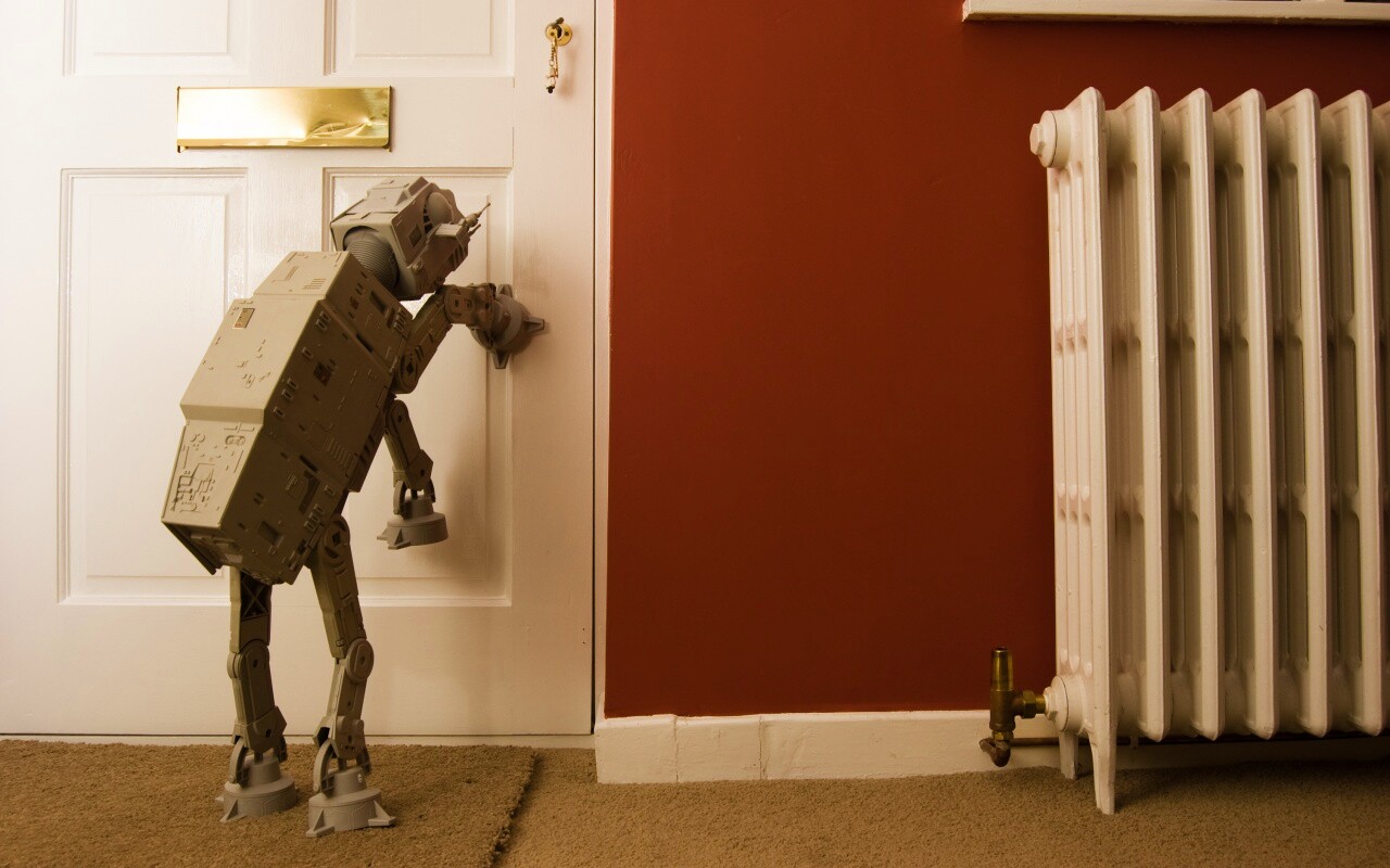 Имперский робот просится гулять обои