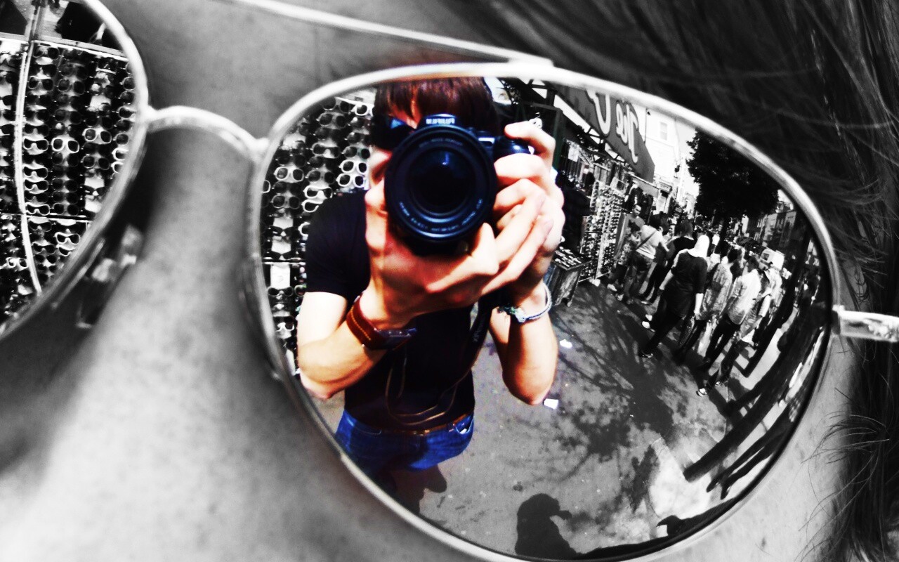 В очках обои