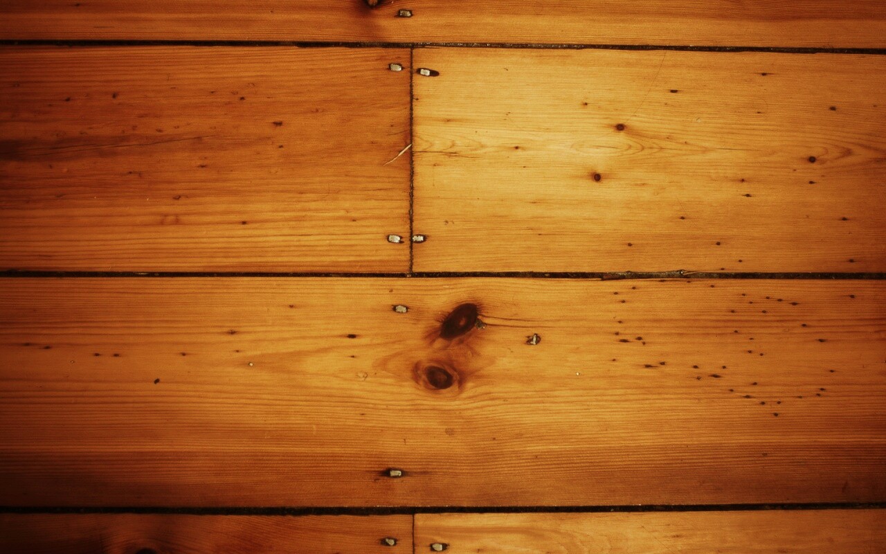 Доски с гвоздями обои