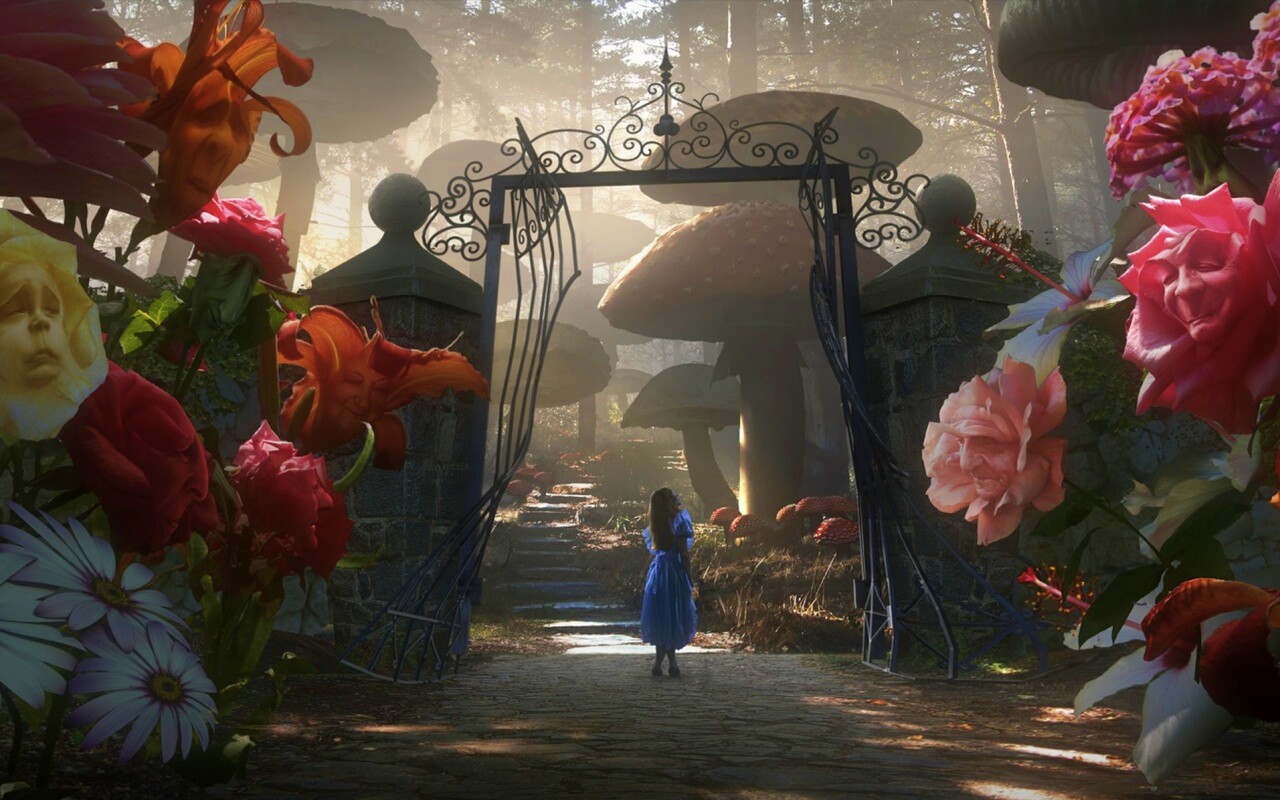 Алиса в стране чудес среди живых цветов обои