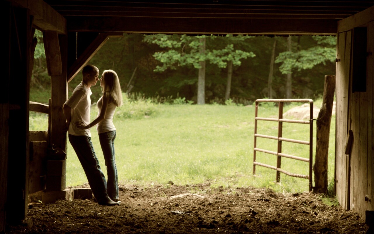 Любовь на природе обои