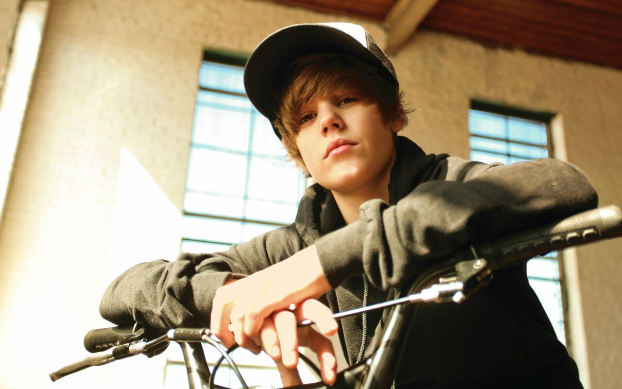 Джастин Бибер обои