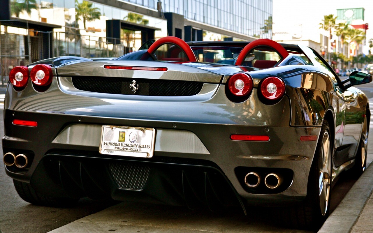 Феррари из Беверли Хиллс обои