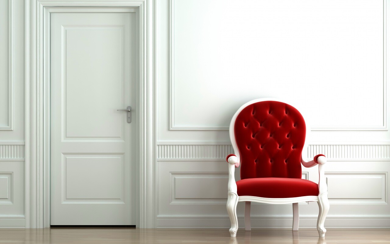 красное кресло в белой комнате обои