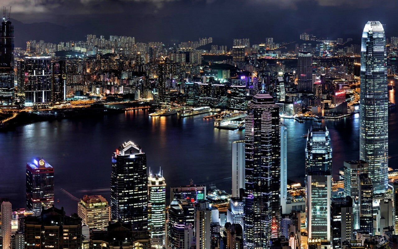 Небоскребы ночью обои