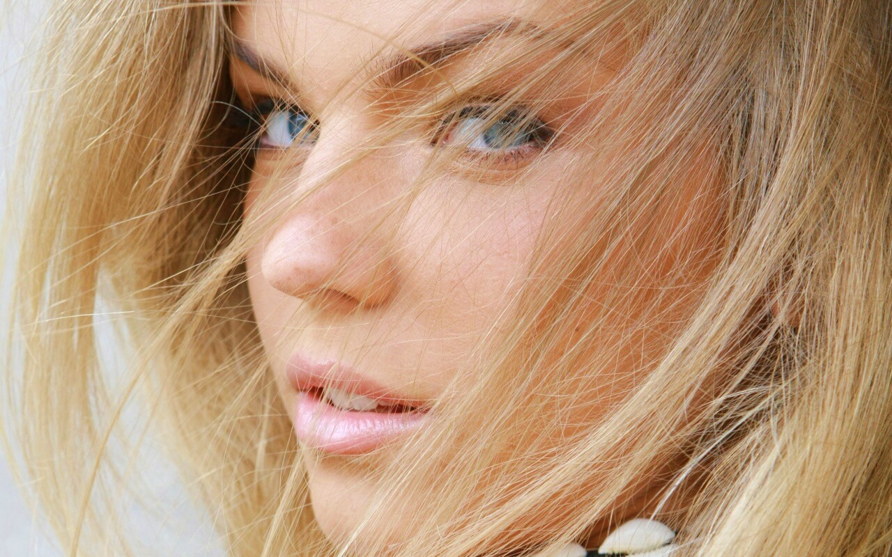 Завораживающий взгляд обои