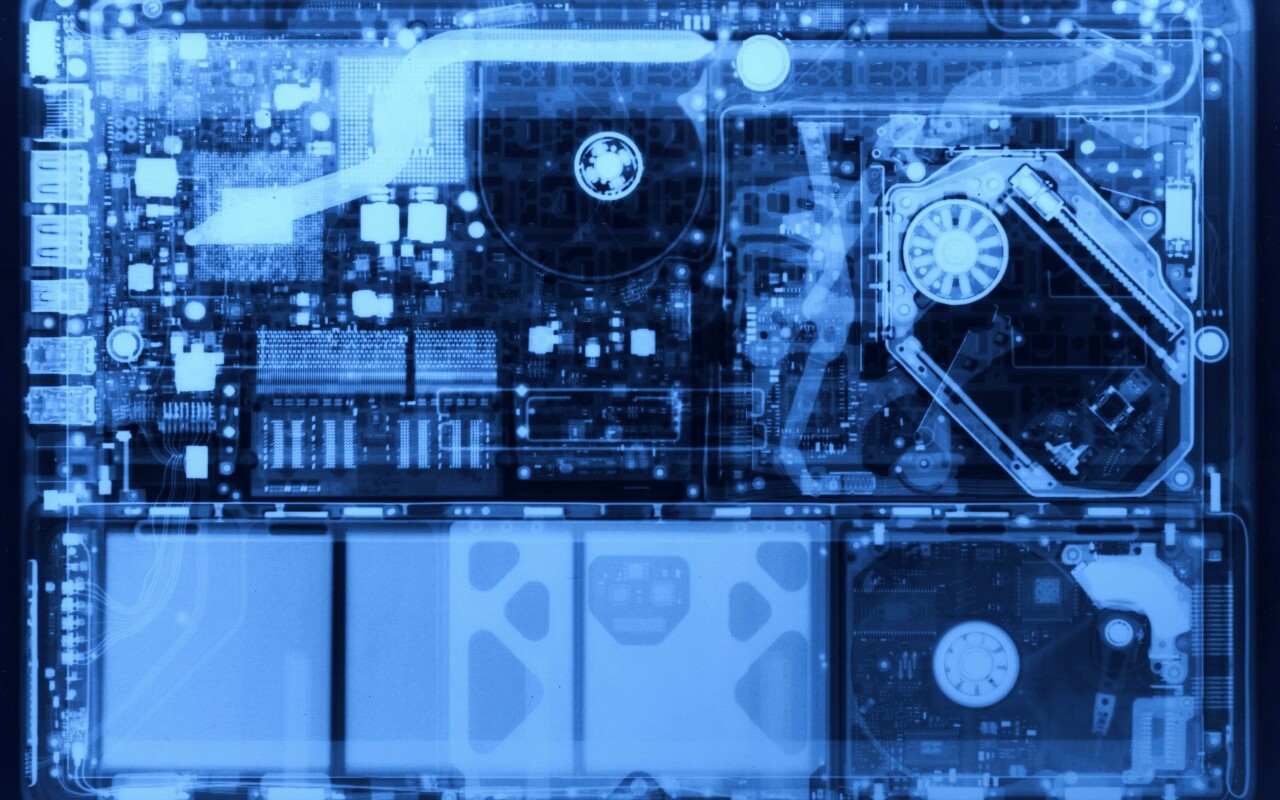 Рентгеновский снимок ноутбука обои