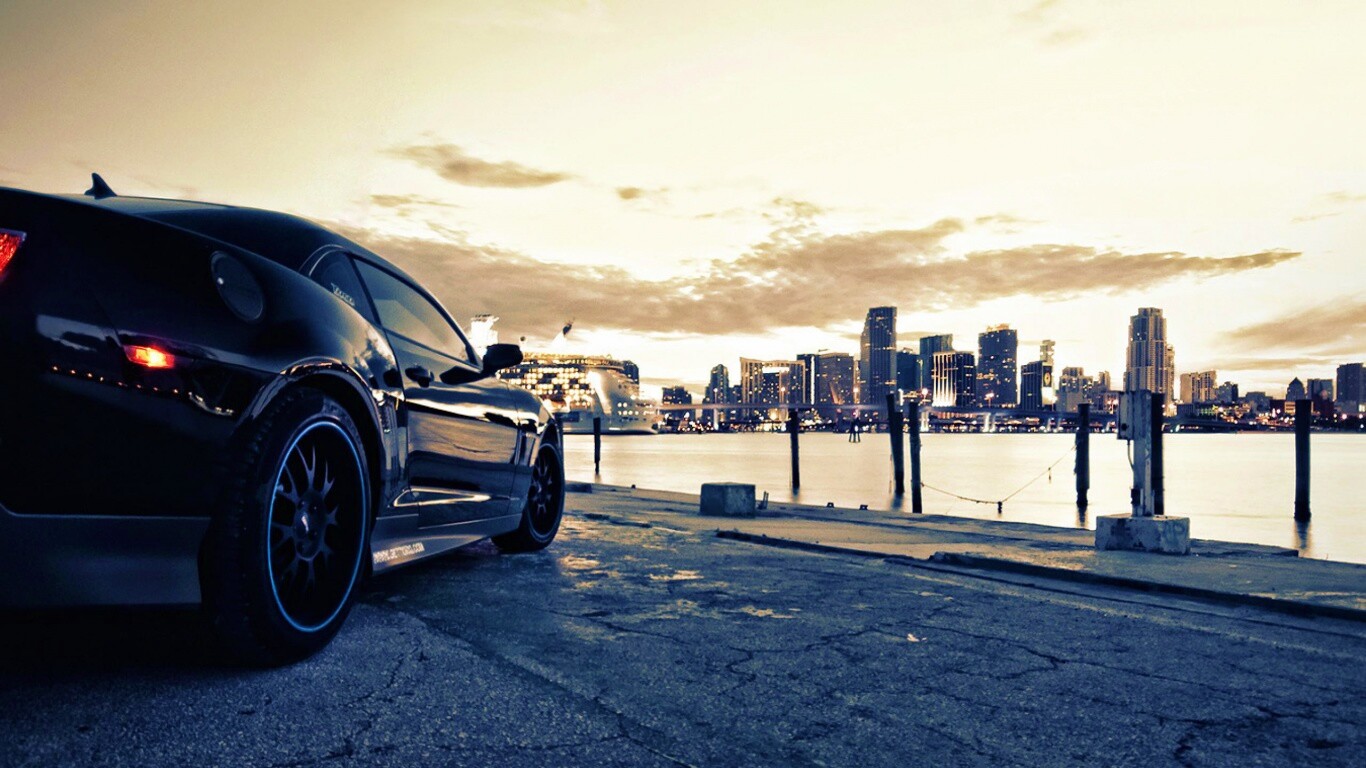 Черный спорткар обои