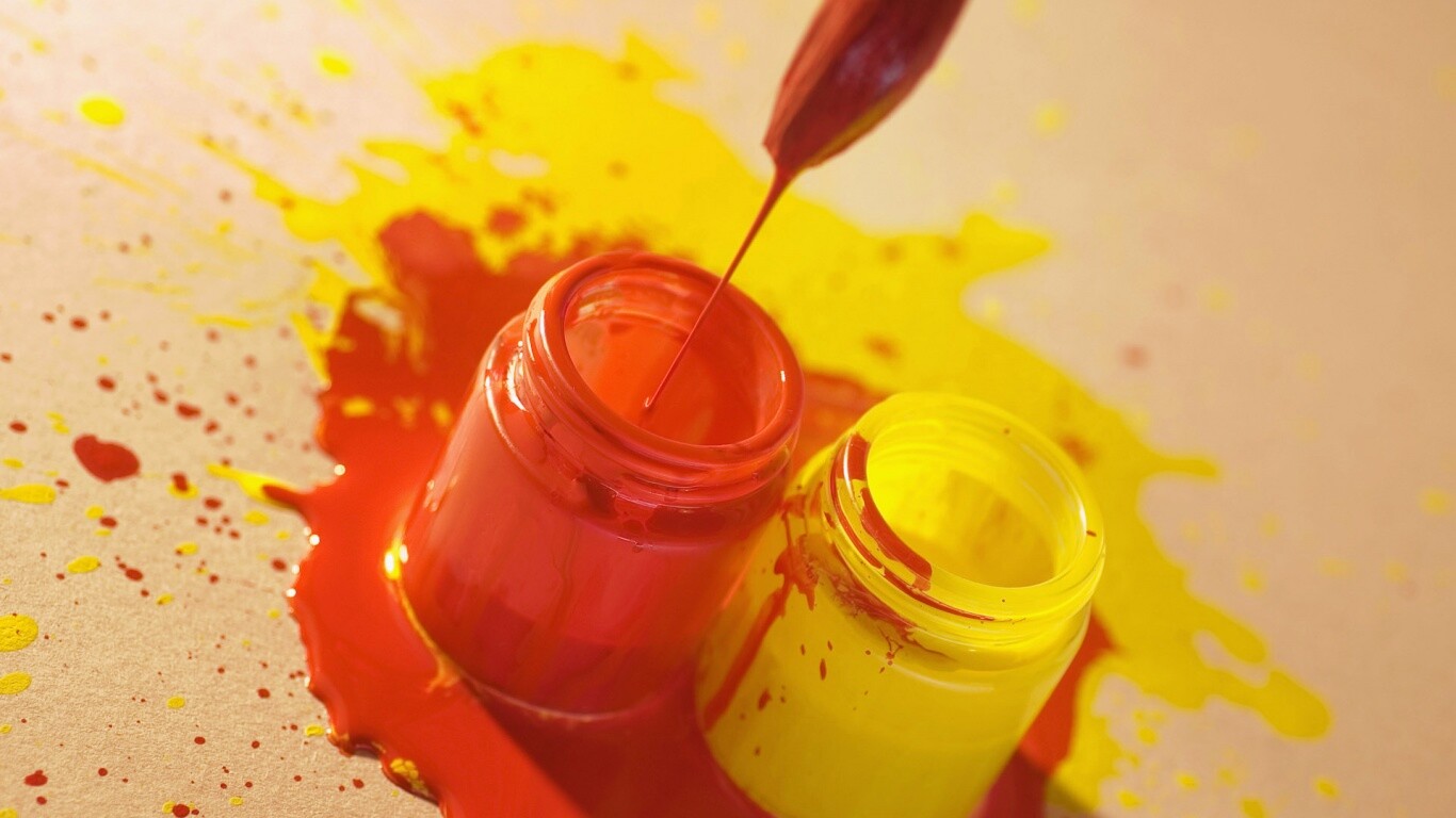 Баночки с краской обои