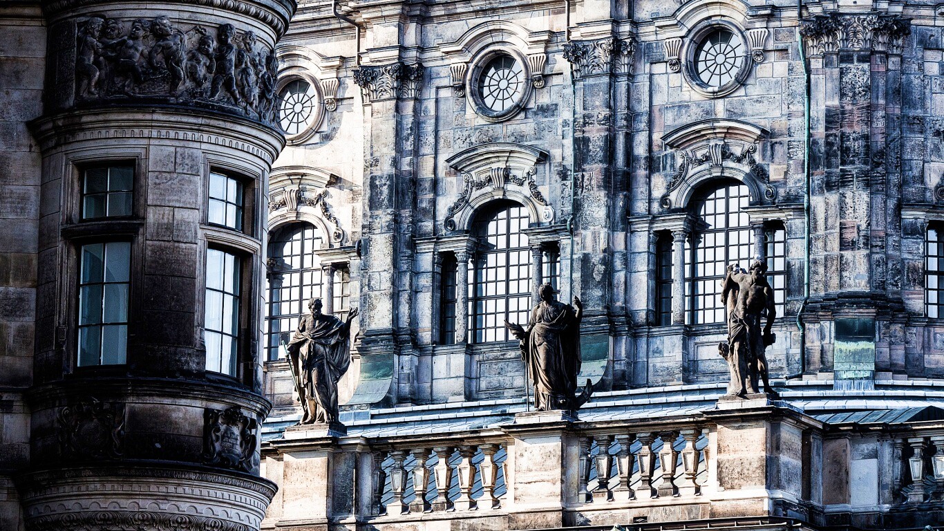 Hofkirche в Дрездене обои