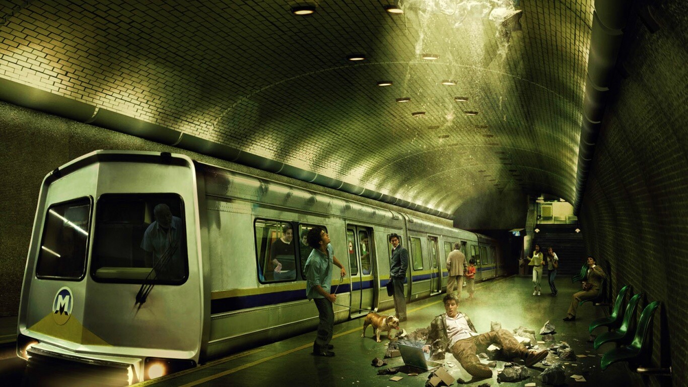 Провалившийся в метро обои