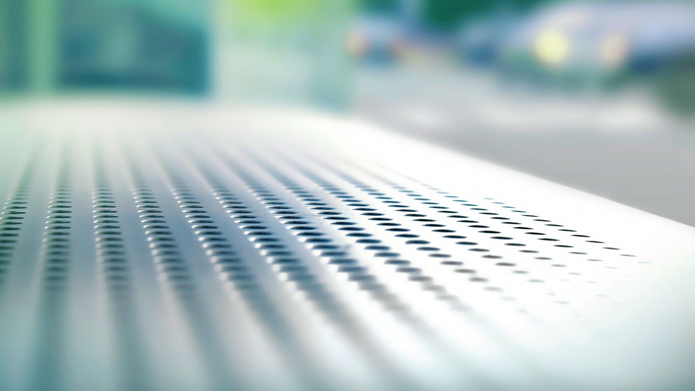 Макро фото дырчатой поверхности обои