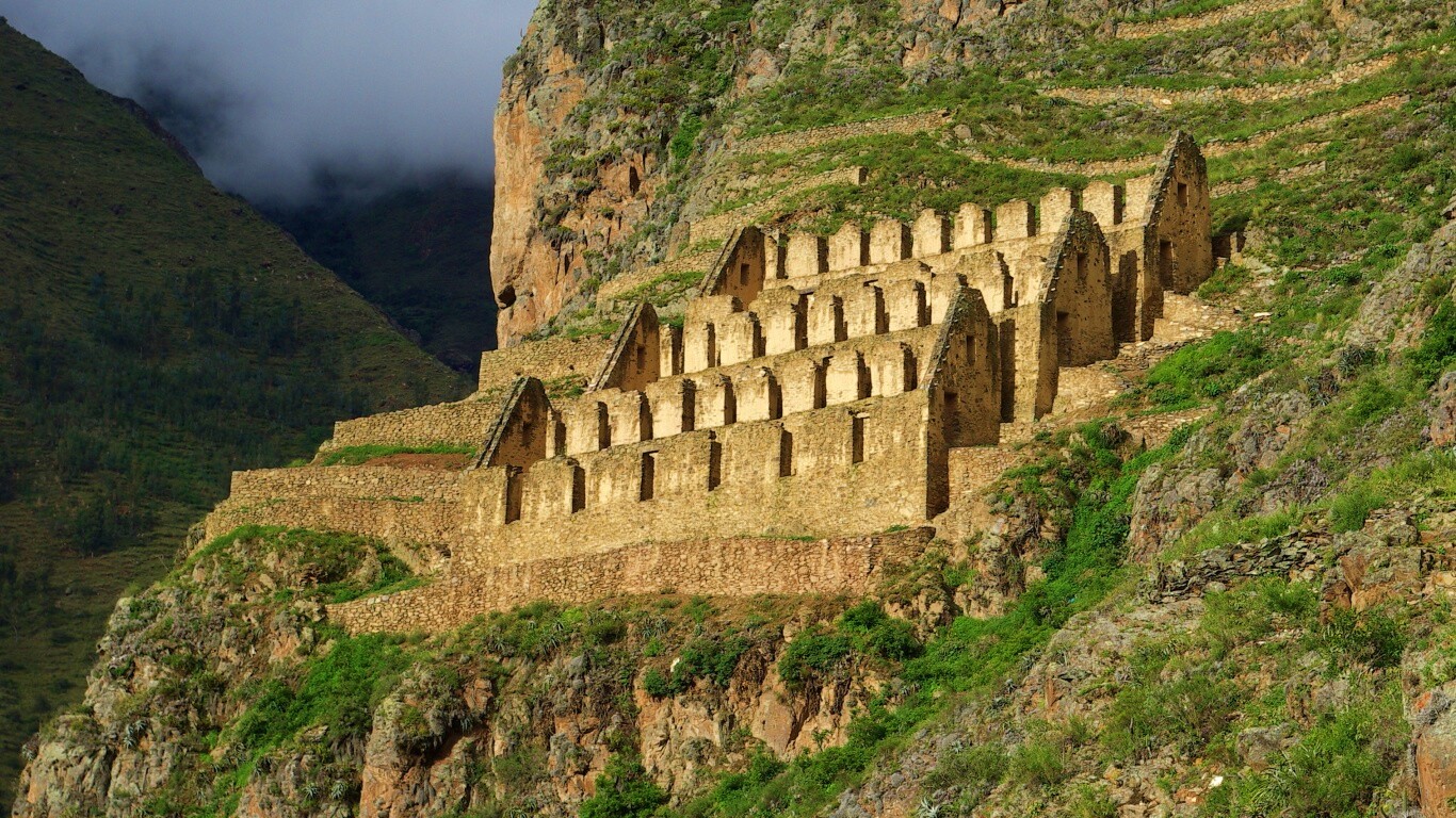 Руины в скалах Перу обои