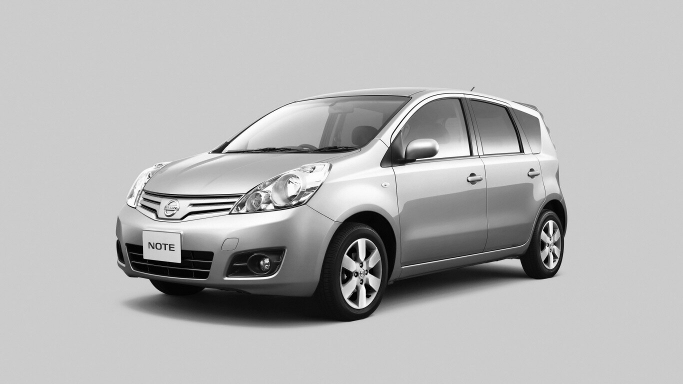 Nissan Note обои