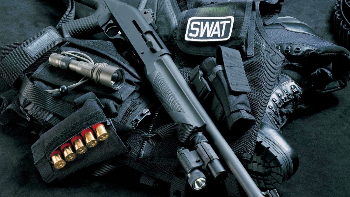 Снаряжение SWAT обои