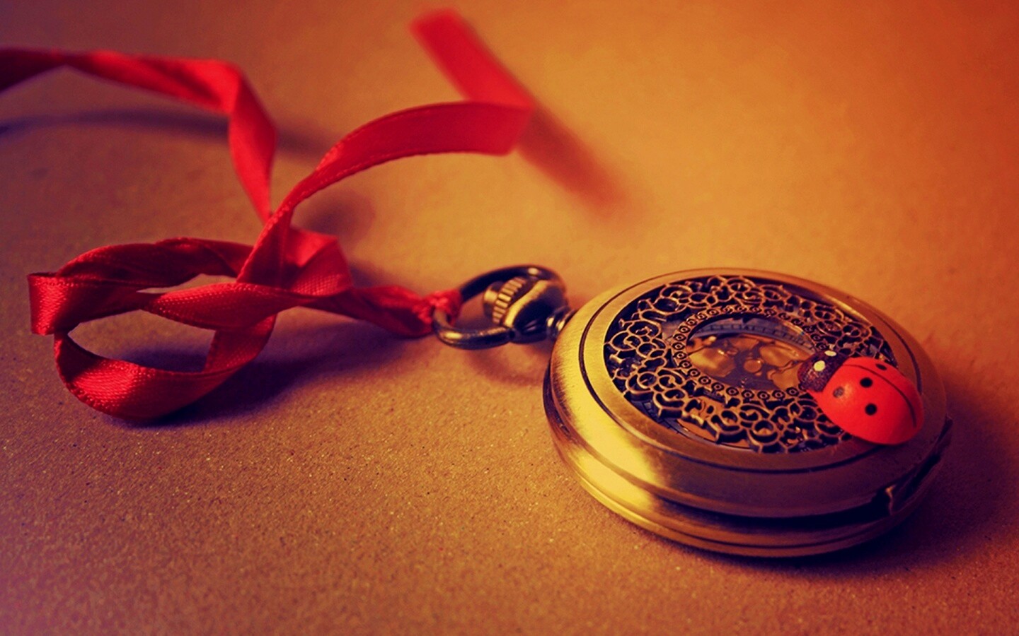 Искусные карманные часы обои