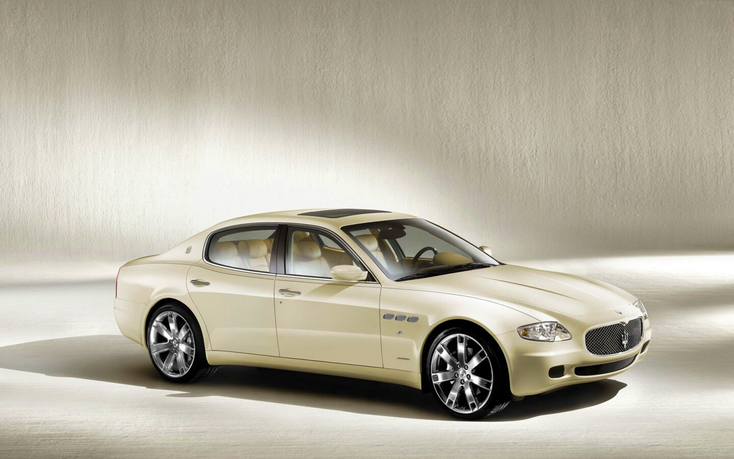 Maserati Quattroporte обои