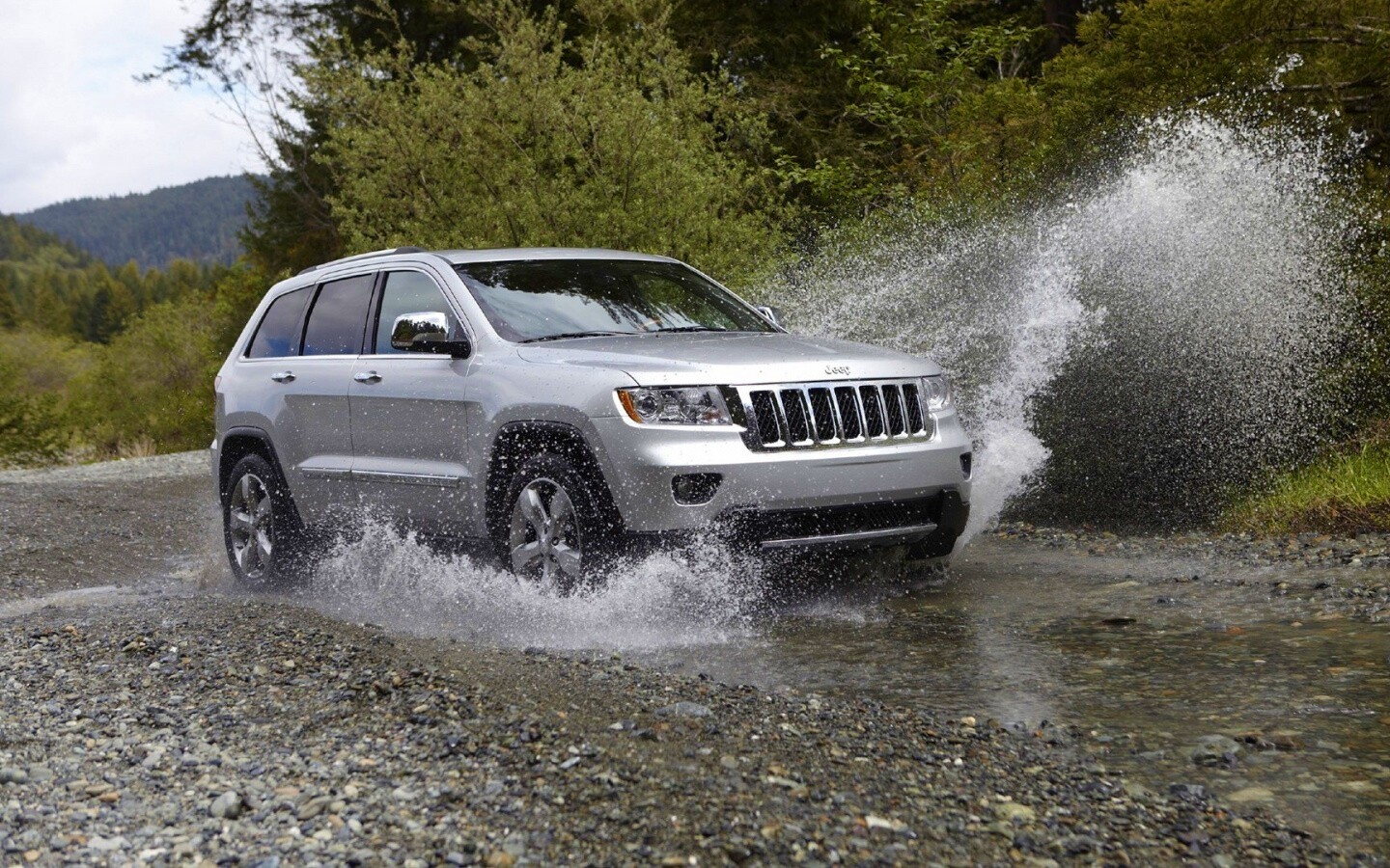 Jeep Grand Cherokee обои