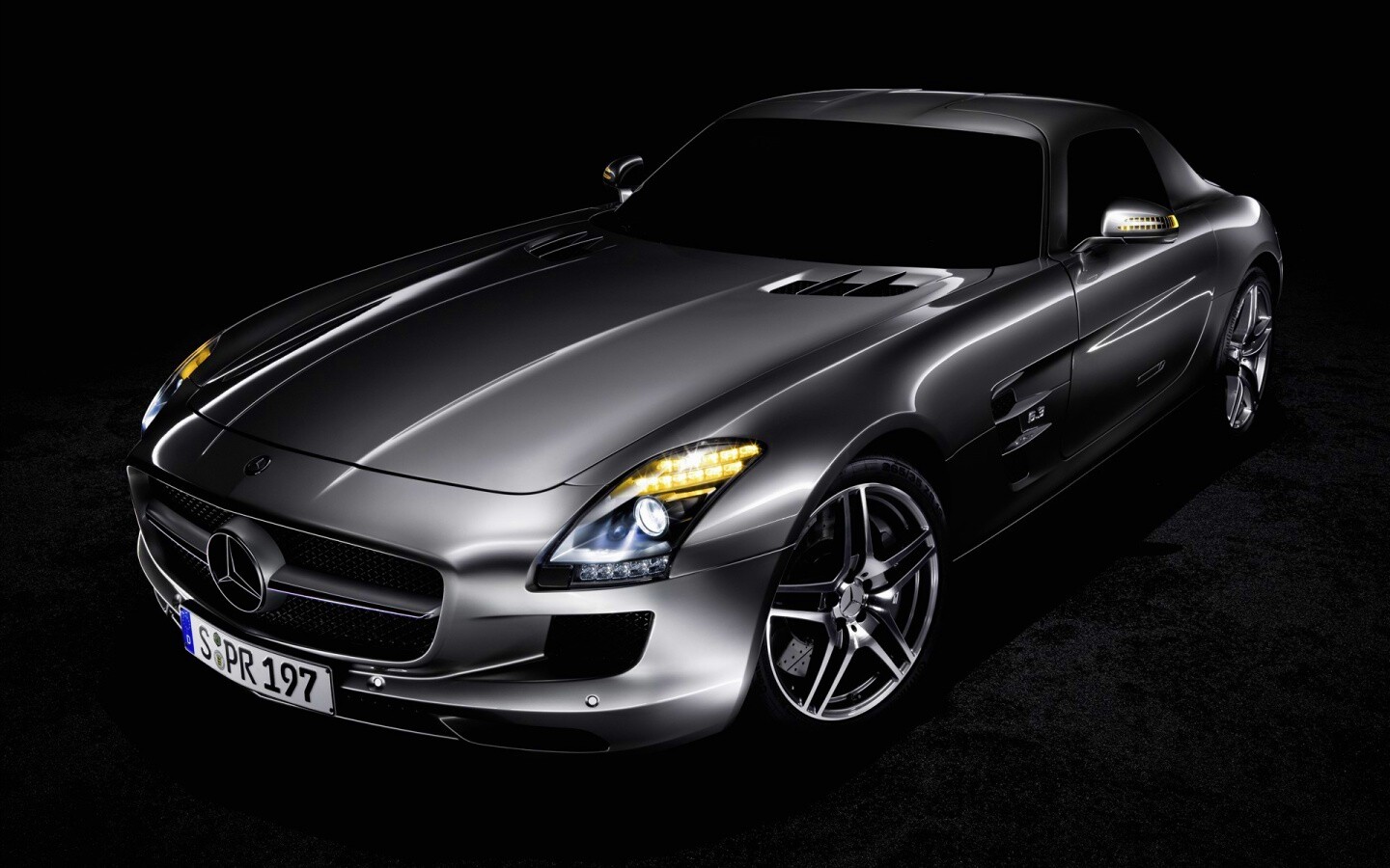 Mercedes SLS обои