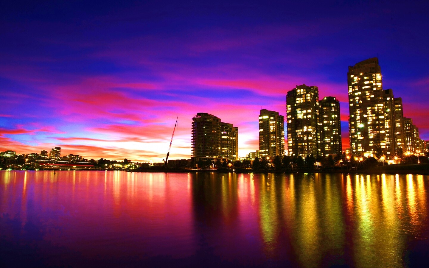 Фиолетовый закат в Ванкувере обои