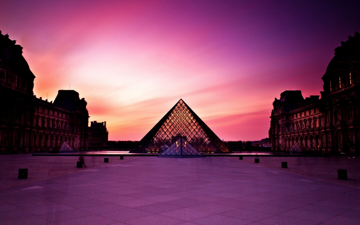 Лувр обои