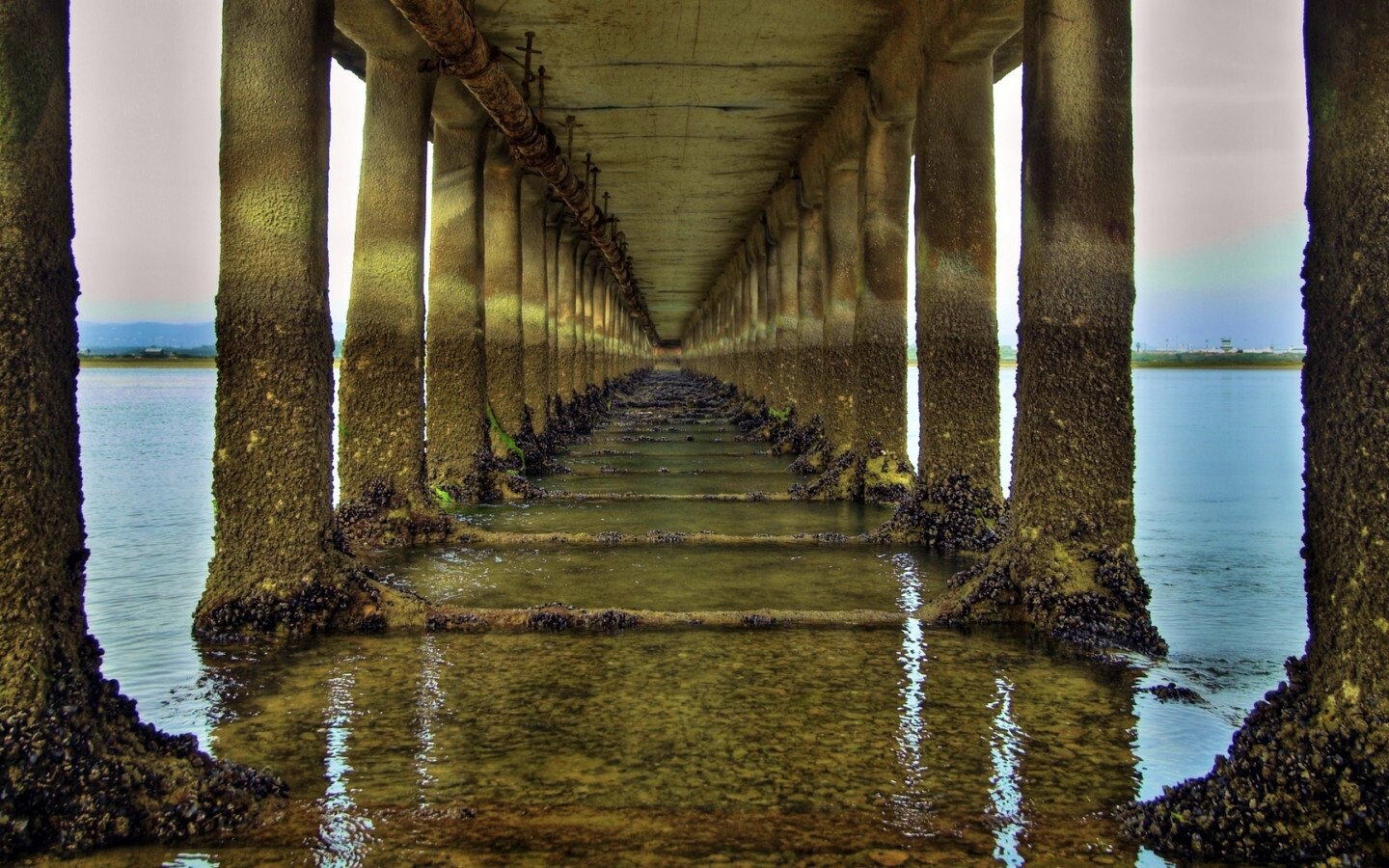 Туннель в бесконечность обои