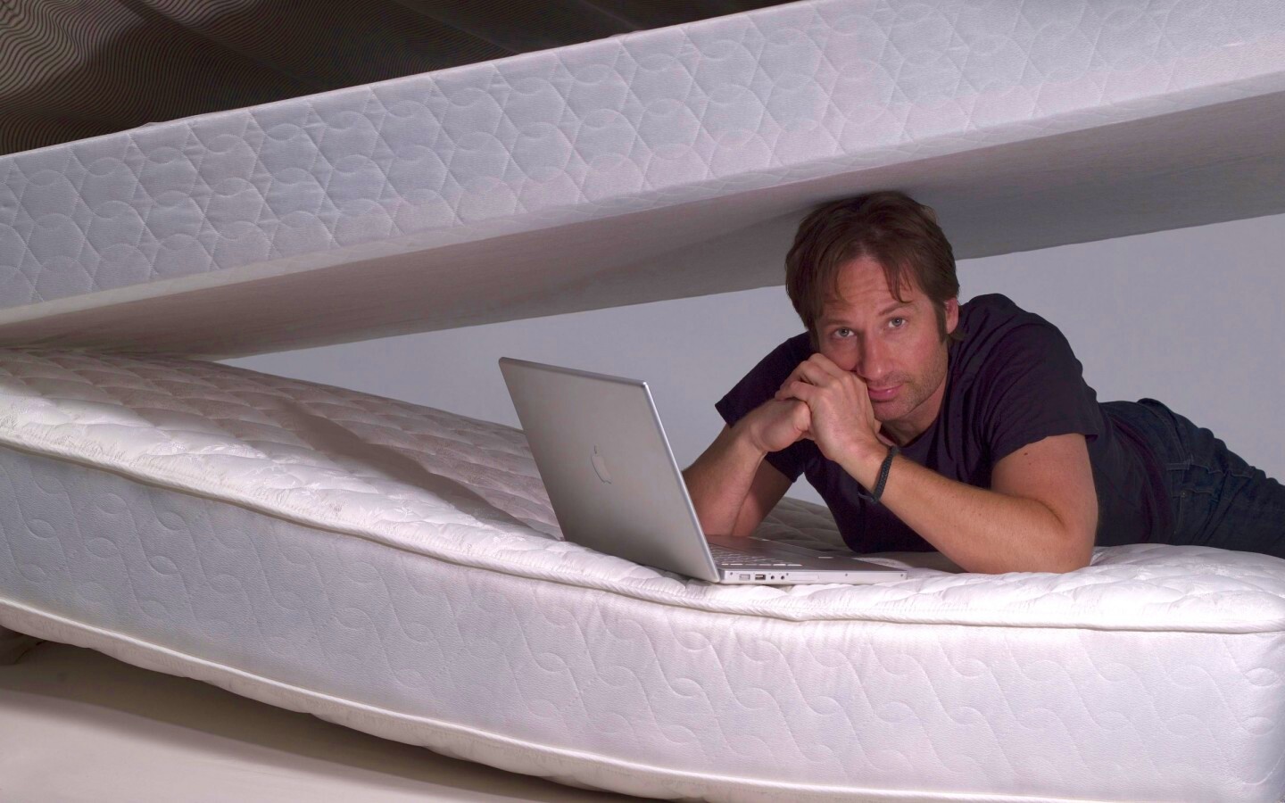 Дэвид Духовны обои